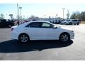 Super White - Camry SE Photo No. 4