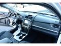 Super White - Camry SE Photo No. 18