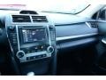 Super White - Camry SE Photo No. 31