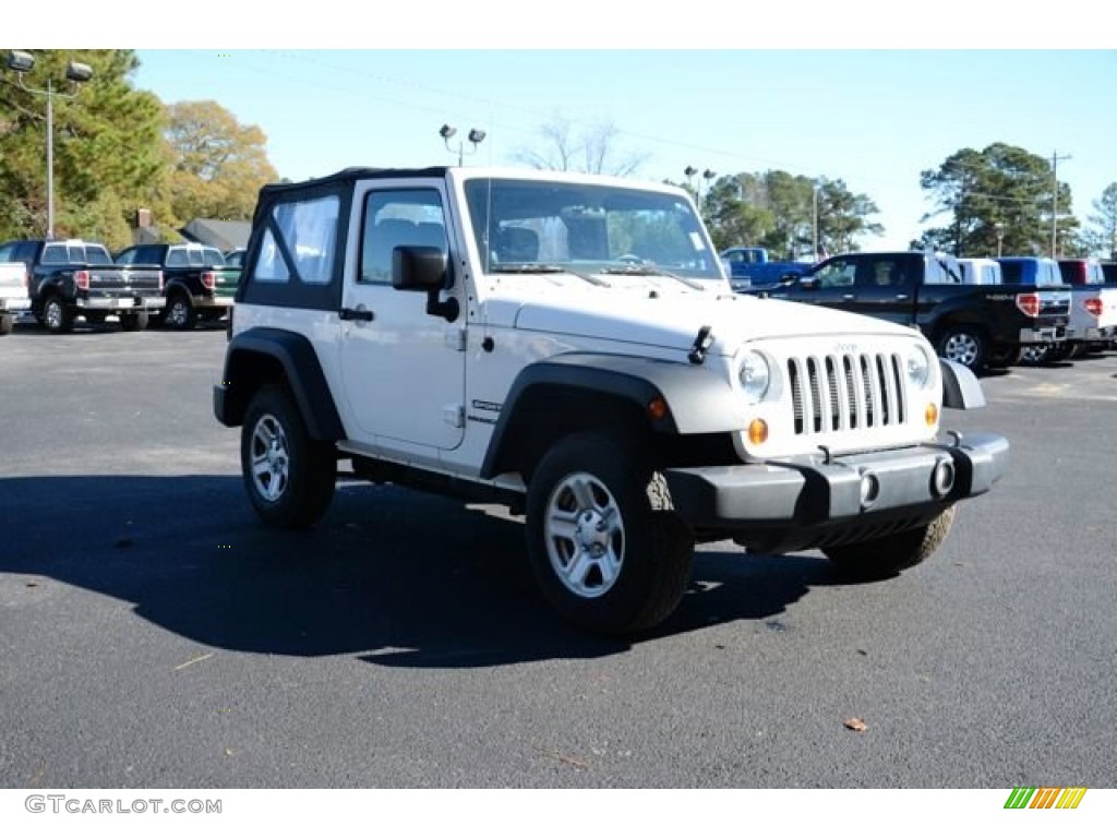 2012 Wrangler Sport 4x4 - Bright White / Black photo #3