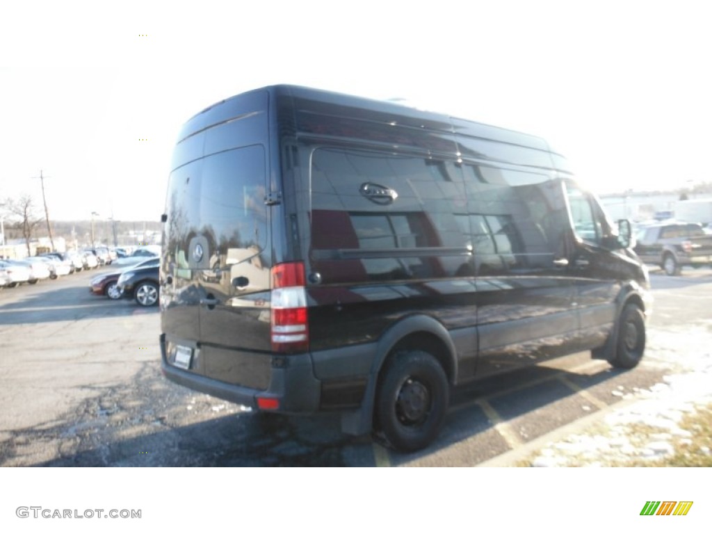 2010 Sprinter 2500 Passenger Van - Black / Black photo #5