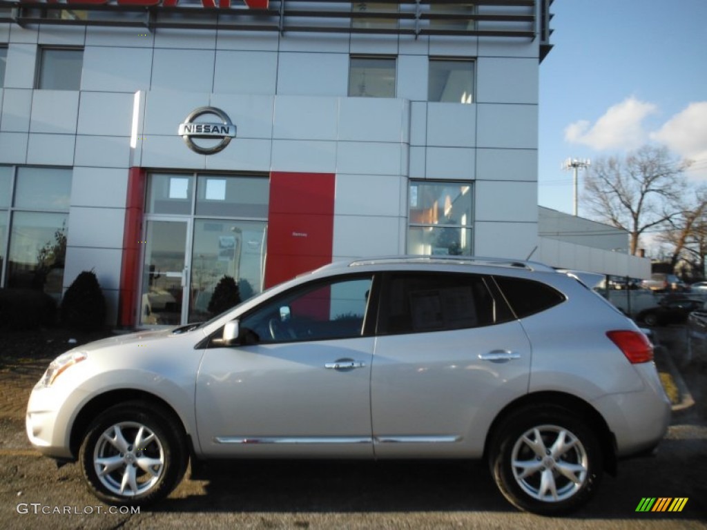 2011 Rogue SV AWD - Silver Ice Metallic / Black photo #2