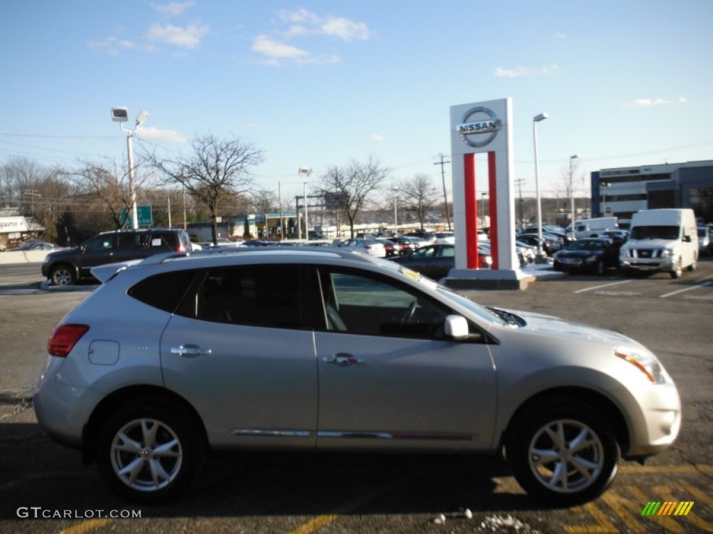 2011 Rogue SV AWD - Silver Ice Metallic / Black photo #6