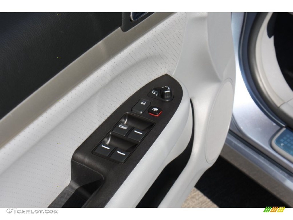 2004 TSX Sedan - Meteor Silver Metallic / Quartz photo #16