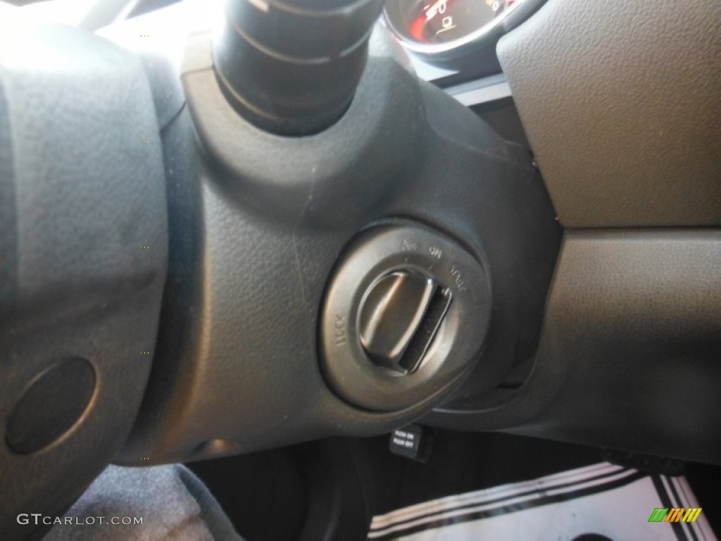 2011 Rogue SV AWD - Silver Ice Metallic / Black photo #20