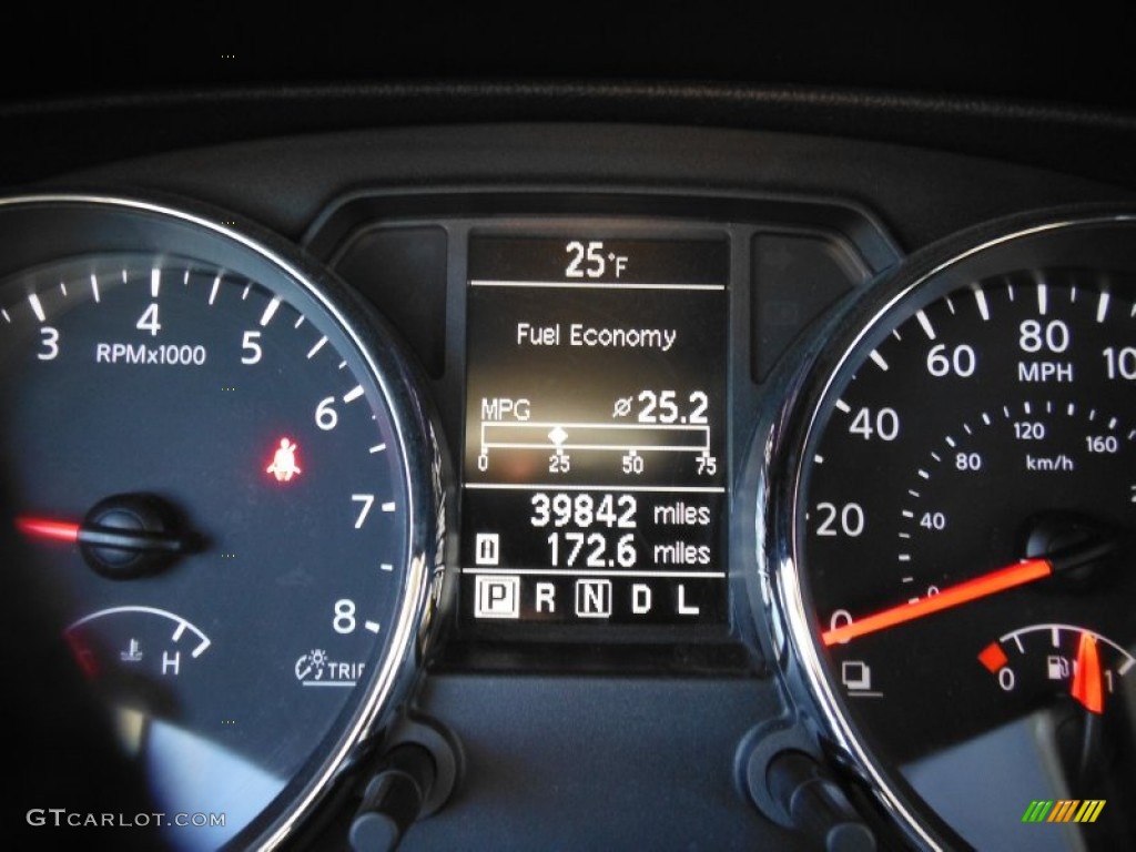 2011 Rogue SV AWD - Silver Ice Metallic / Black photo #21