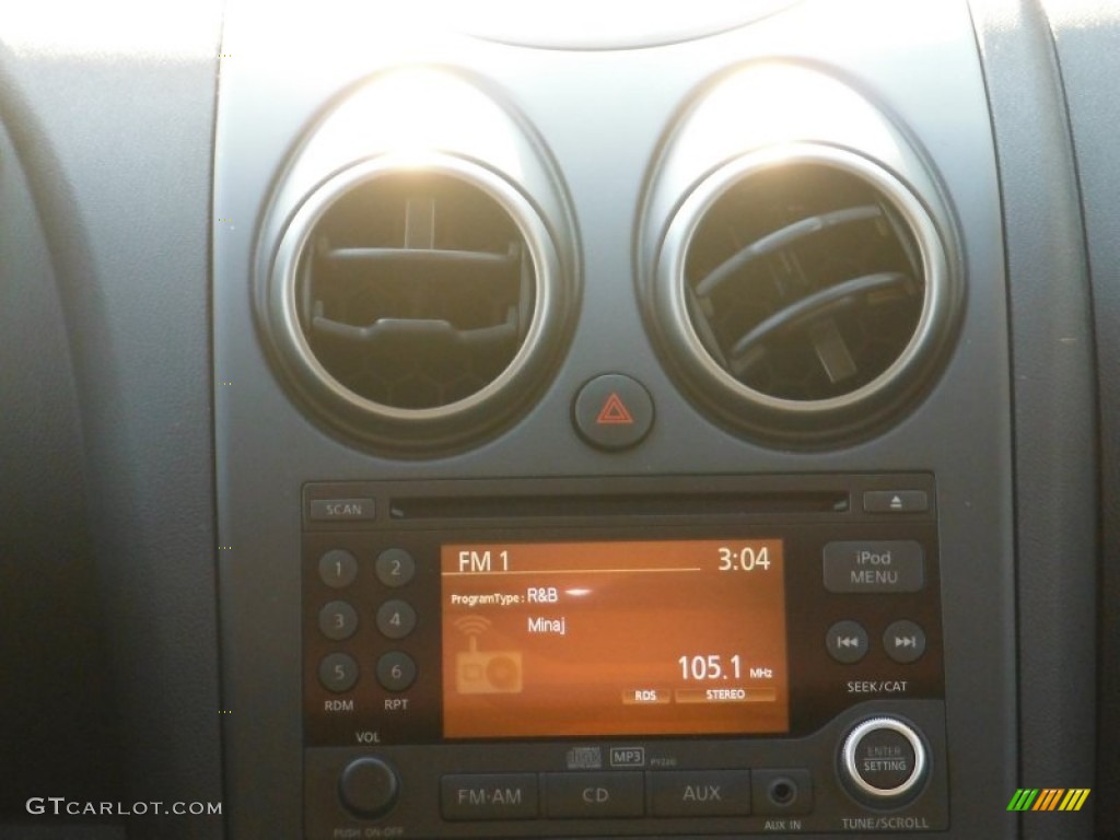 2011 Rogue SV AWD - Silver Ice Metallic / Black photo #22