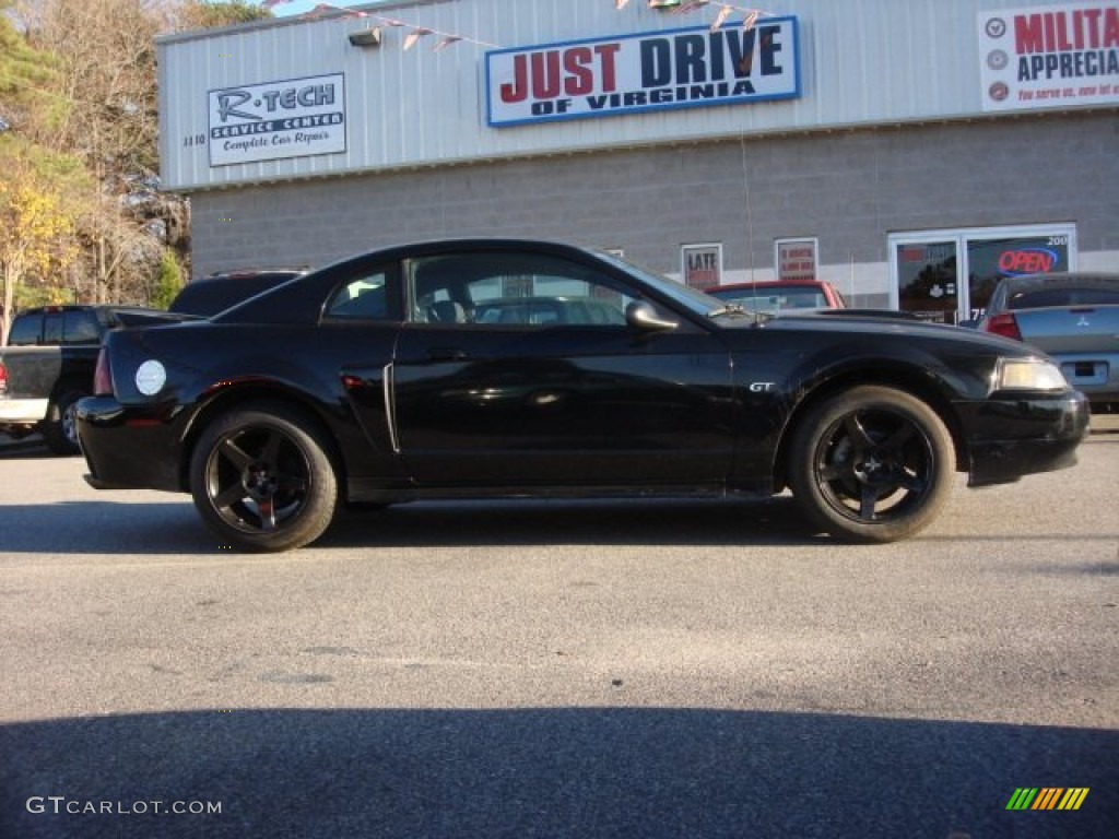 2002 Mustang GT Coupe - Black / Medium Graphite photo #10