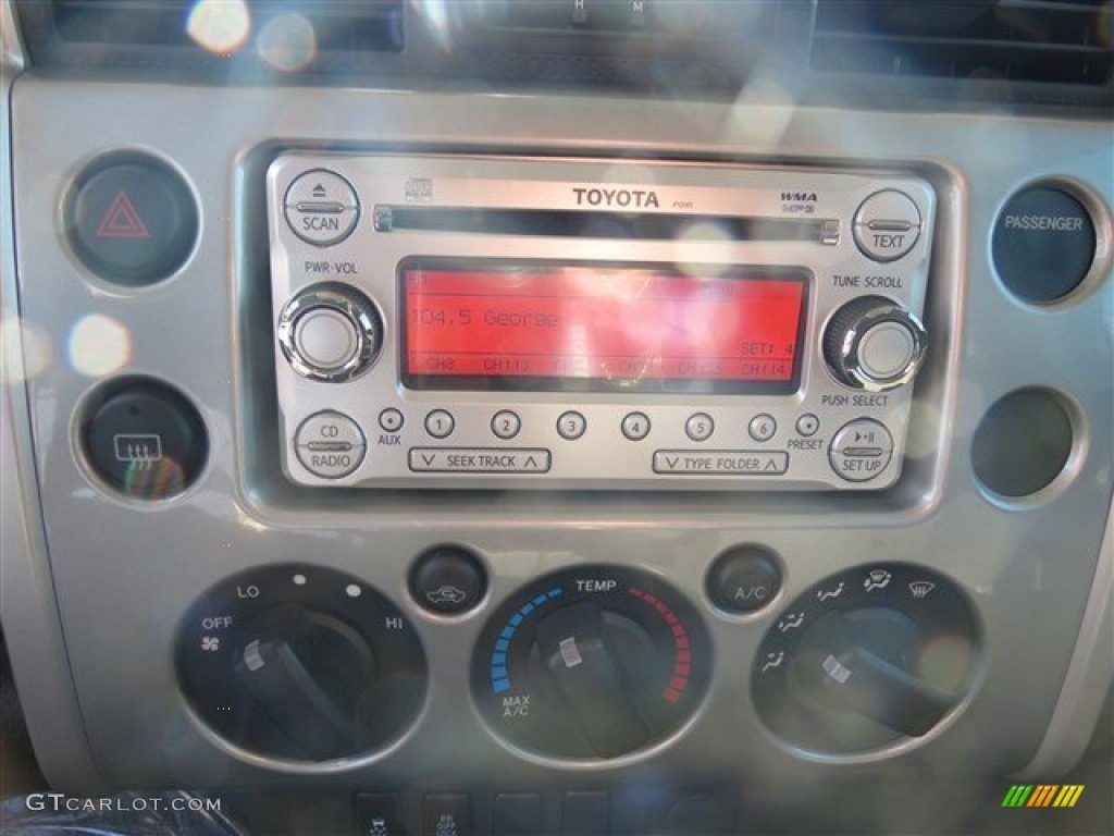 2012 FJ Cruiser  - Silver Fresco Metallic / Dark Charcoal photo #15