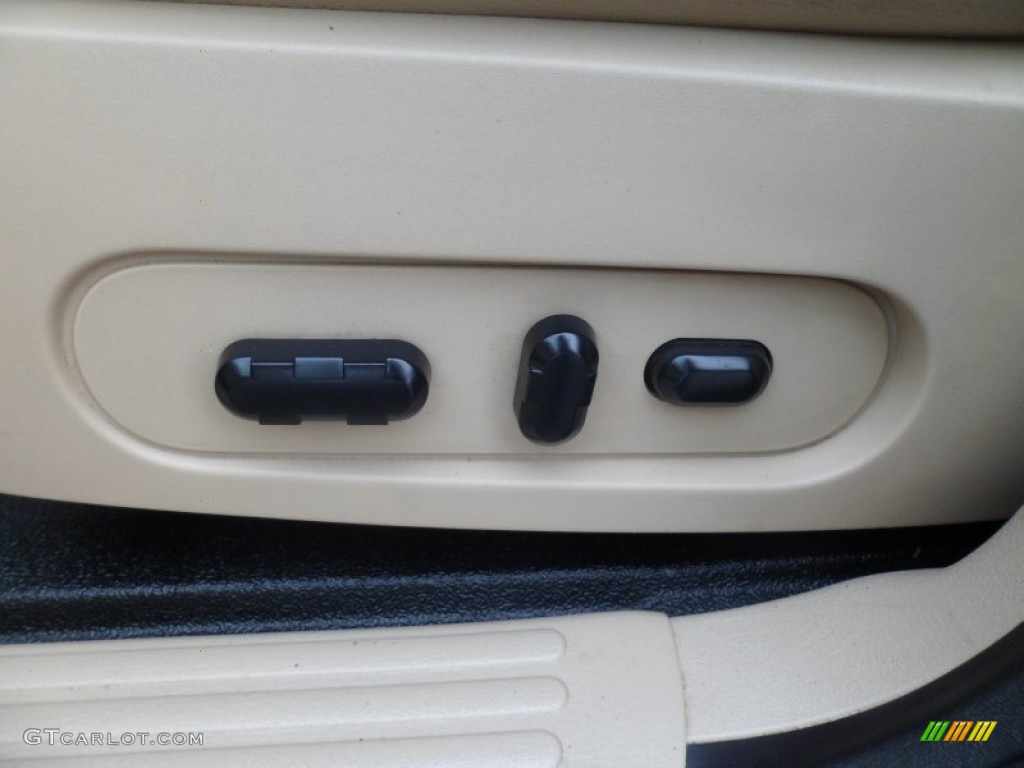 2007 Explorer Sport Trac Limited 4x4 - Red Fire / Camel photo #24