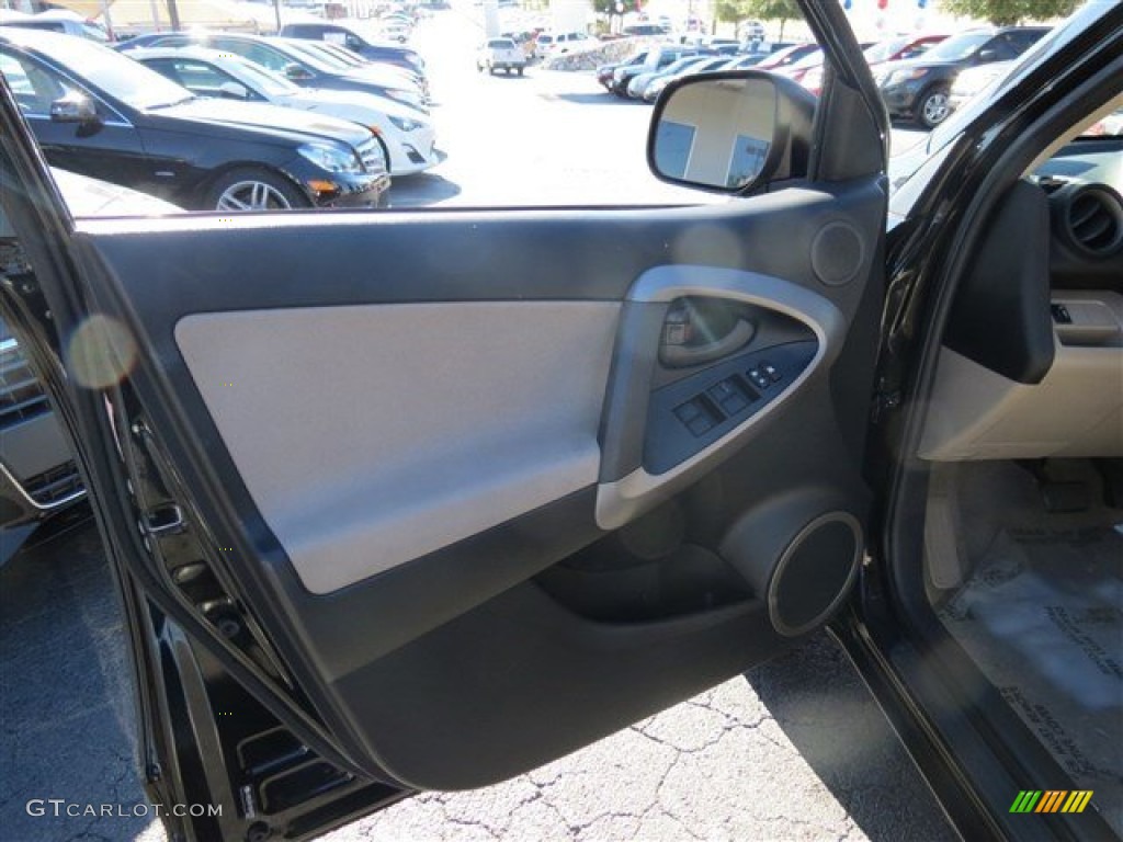 2008 RAV4 I4 - Black / Taupe photo #10