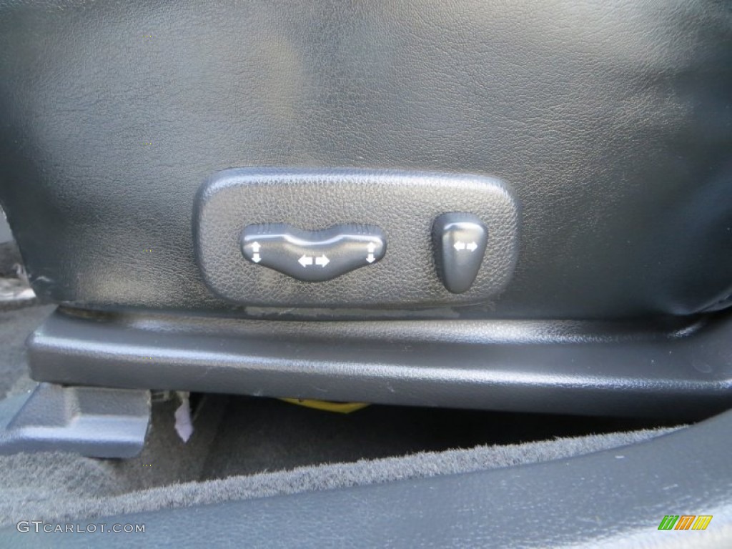 2005 Maxima 3.5 SE - Onyx Black / Black photo #41