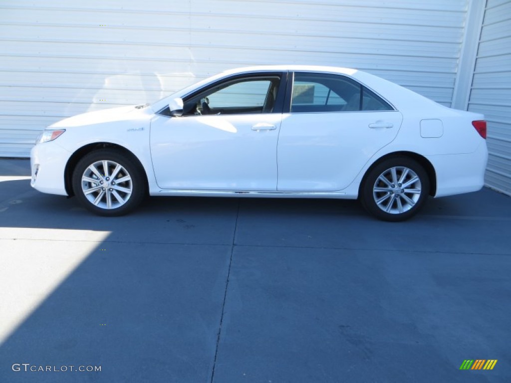 2014 Camry Hybrid XLE - Super White / Ash photo #6