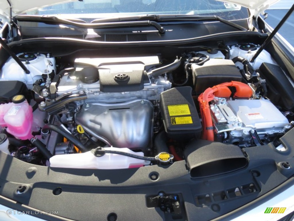 2014 Camry Hybrid XLE - Super White / Ash photo #17