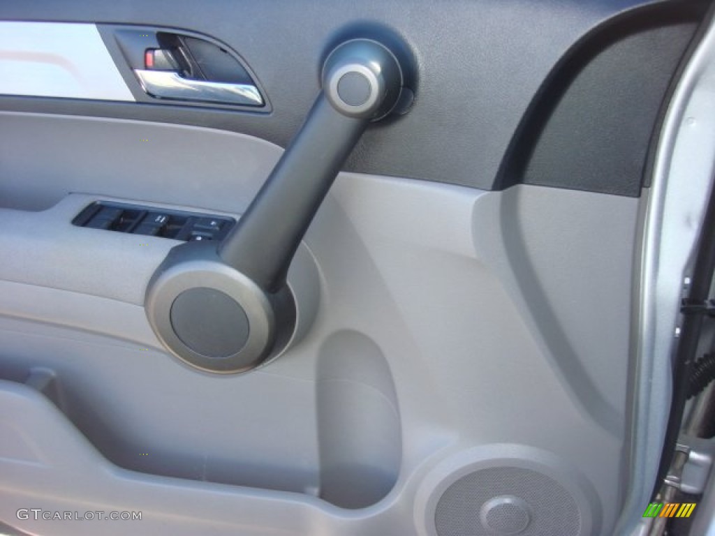 2010 CR-V LX - Alabaster Silver Metallic / Gray photo #17