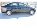 Black - Jetta SE Sedan Photo No. 11