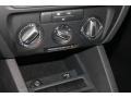 Black - Jetta SE Sedan Photo No. 17