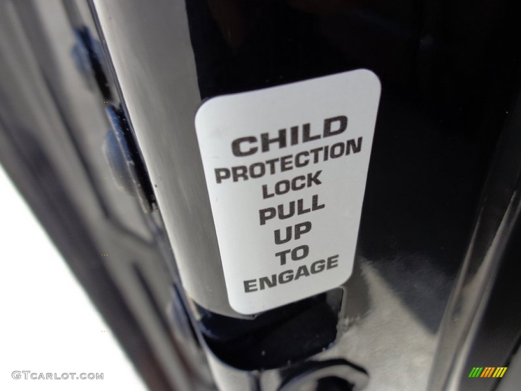 2003 Ram 1500 SLT Quad Cab - Black / Dark Slate Gray photo #30