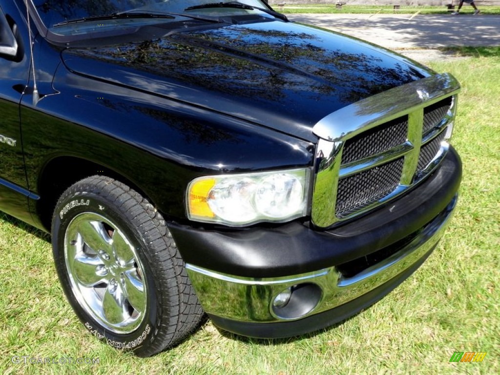2003 Ram 1500 SLT Quad Cab - Black / Dark Slate Gray photo #49