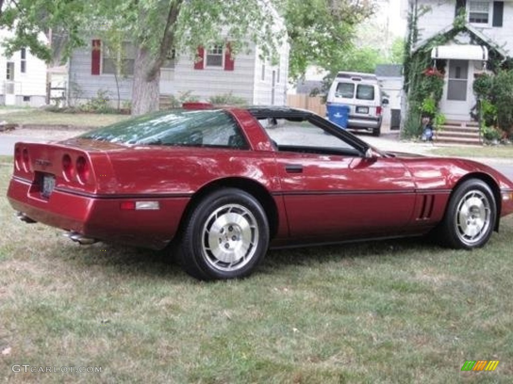 1986 Corvette Coupe - Dark Red Metallic / Saddle photo #2