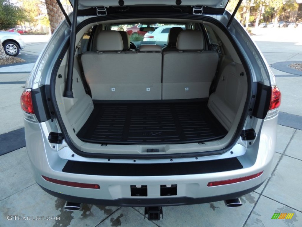 2014 Lincoln MKX FWD Trunk Photo #88921010