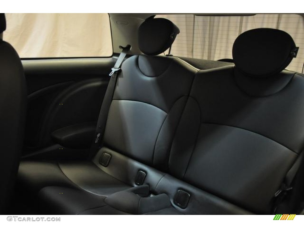2011 Mini Cooper Hardtop Rear Seat Photo #88922885