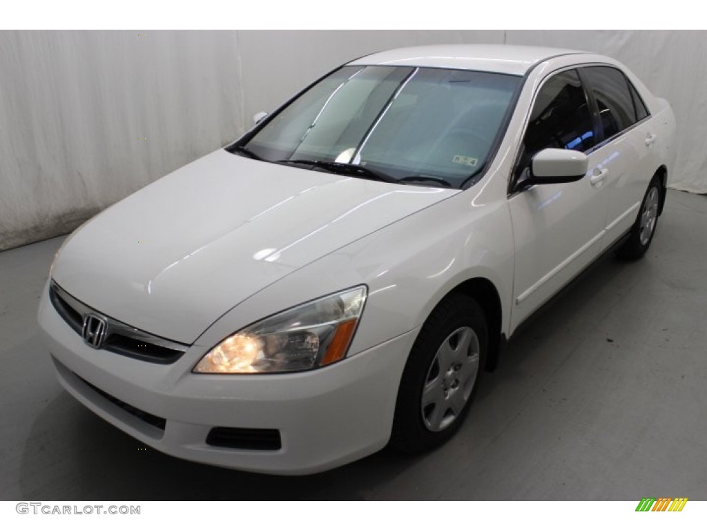 2007 Accord LX Sedan - Taffeta White / Ivory photo #3