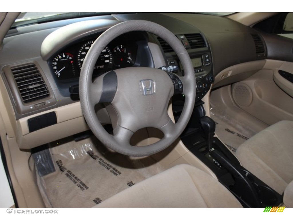 2007 Accord LX Sedan - Taffeta White / Ivory photo #13