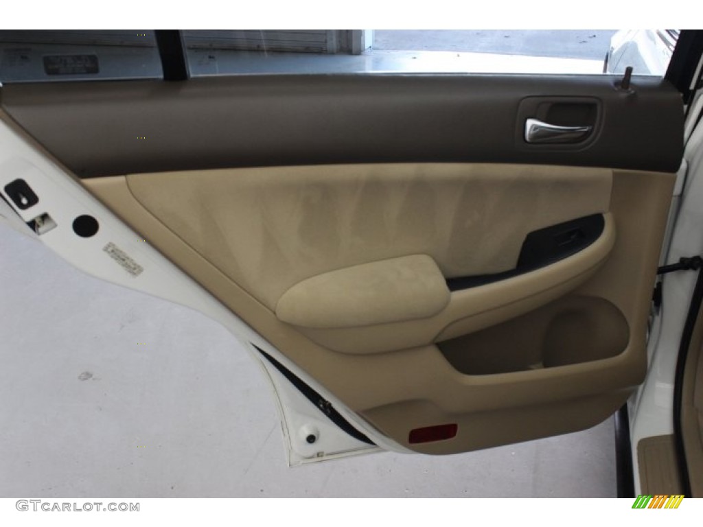 2007 Accord LX Sedan - Taffeta White / Ivory photo #25