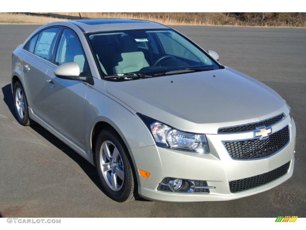 2014 Cruze LT - Champagne Silver Metallic / Medium Titanium photo #1