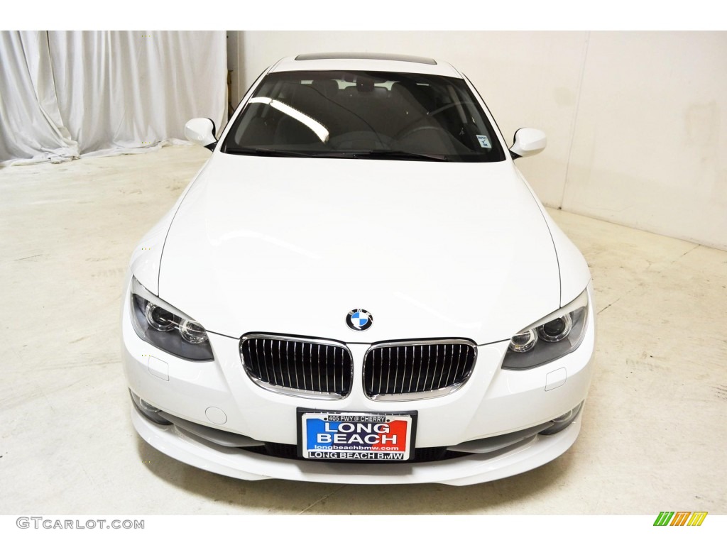 2011 3 Series 335i Coupe - Alpine White / Black photo #4