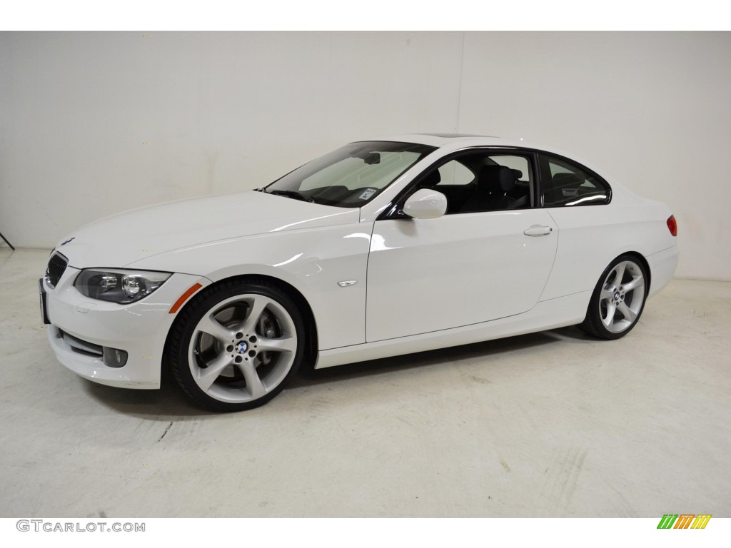 2011 3 Series 335i Coupe - Alpine White / Black photo #9