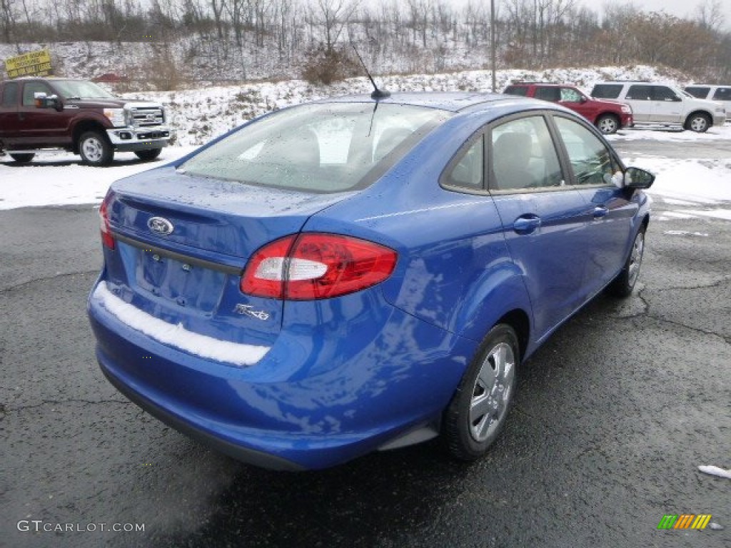 2011 Fiesta S Sedan - Blue Flame Metallic / Light Stone/Charcoal Black Cloth photo #2
