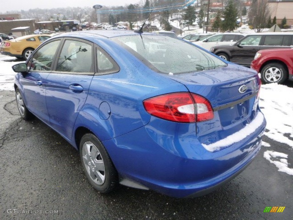 2011 Fiesta S Sedan - Blue Flame Metallic / Light Stone/Charcoal Black Cloth photo #4