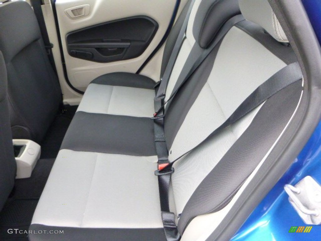 2011 Fiesta S Sedan - Blue Flame Metallic / Light Stone/Charcoal Black Cloth photo #9