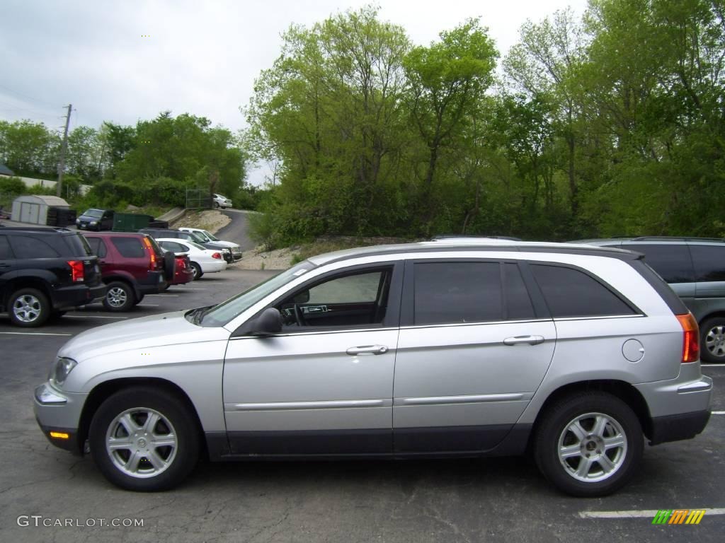 2006 Pacifica Touring AWD - Bright Silver Metallic / Dark Slate Gray photo #2