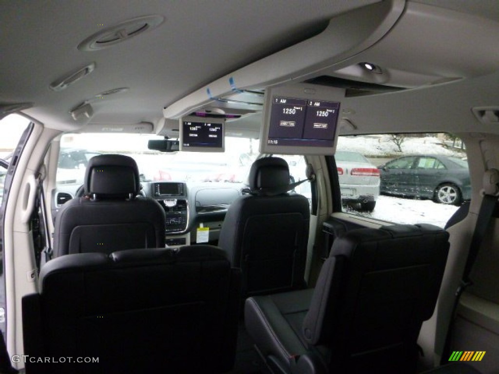 2014 Town & Country Touring-L - Brilliant Black Crystal Pearl / Black/Light Graystone photo #12