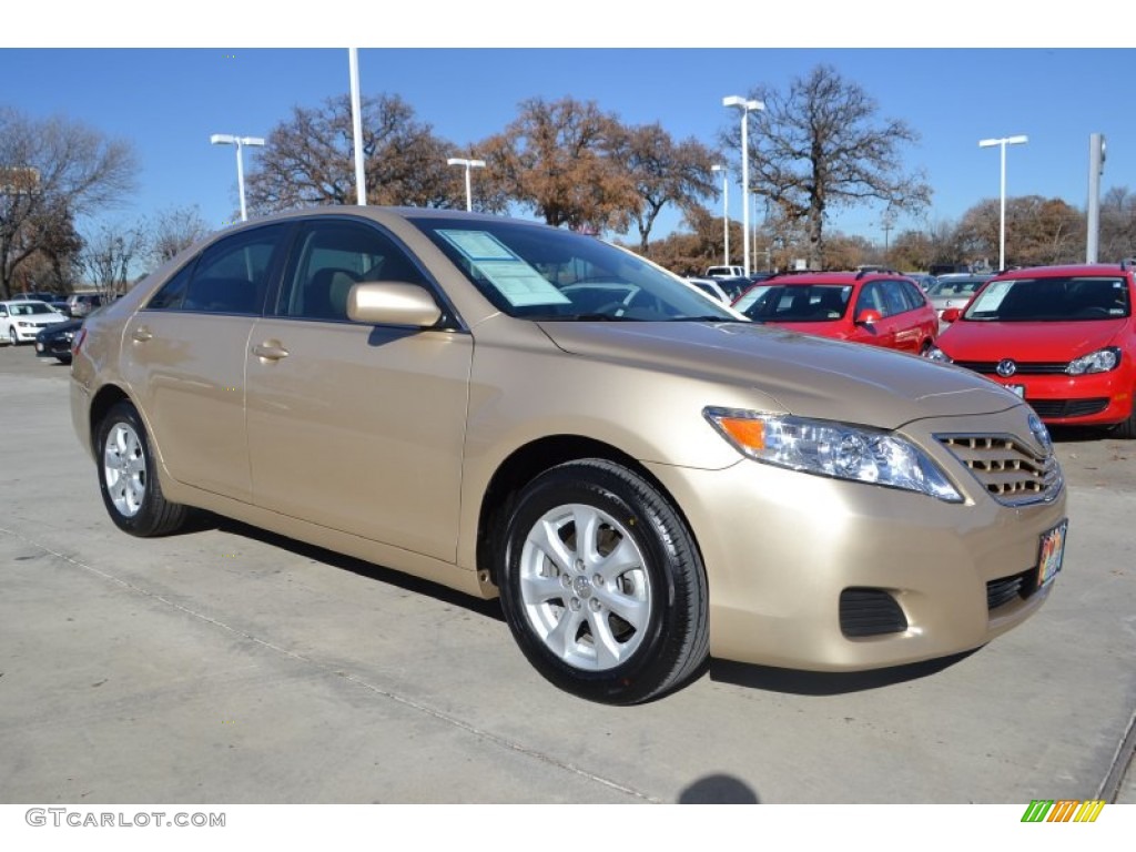 Sandy Beach Metallic 2011 Toyota Camry LE Exterior Photo #88944785