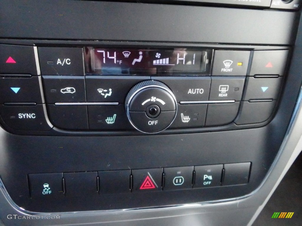 2011 Jeep Grand Cherokee Laredo X Package 4x4 Controls Photos