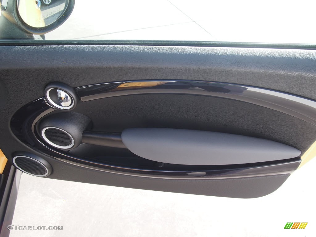 2009 Cooper S Hardtop - Interchange Yellow / Black/Grey photo #3
