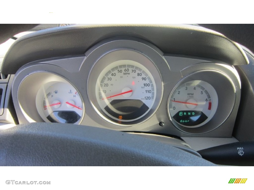 2009 Avenger SE - Light Sandstone Metallic / Dark Khaki/Light Graystone photo #13