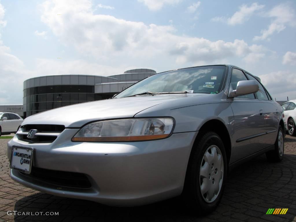 2000 Accord LX Sedan - Satin Silver Metallic / Quartz photo #9