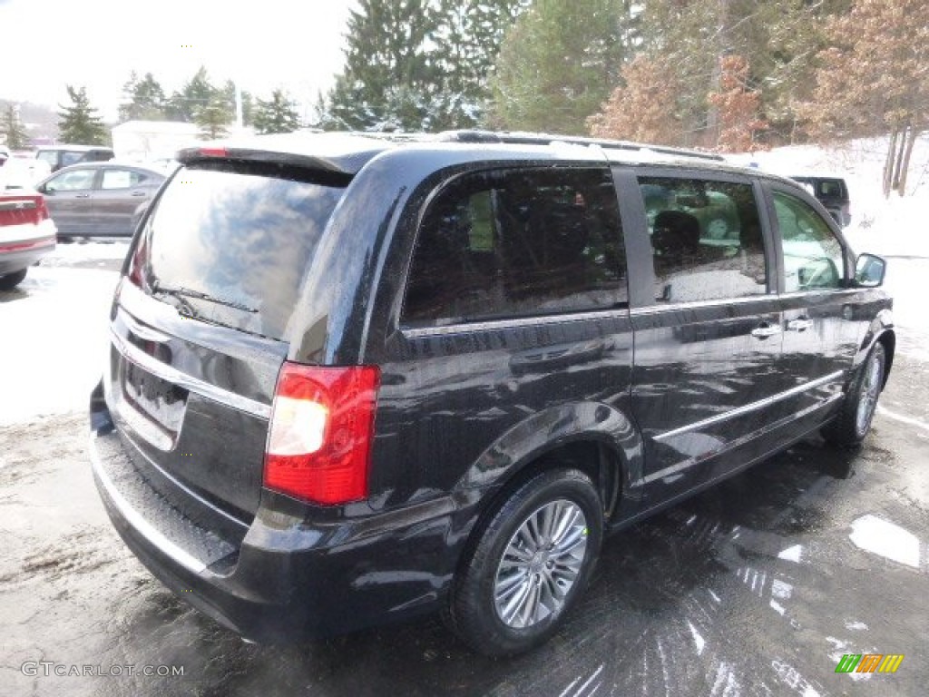2014 Town & Country Touring-L - Brilliant Black Crystal Pearl / Black/Light Graystone photo #6