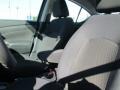 Red Brick - Versa 1.6 SL Sedan Photo No. 10