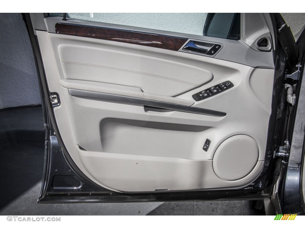 2011 Mercedes-Benz ML 350 Ash Door Panel Photo #88966282