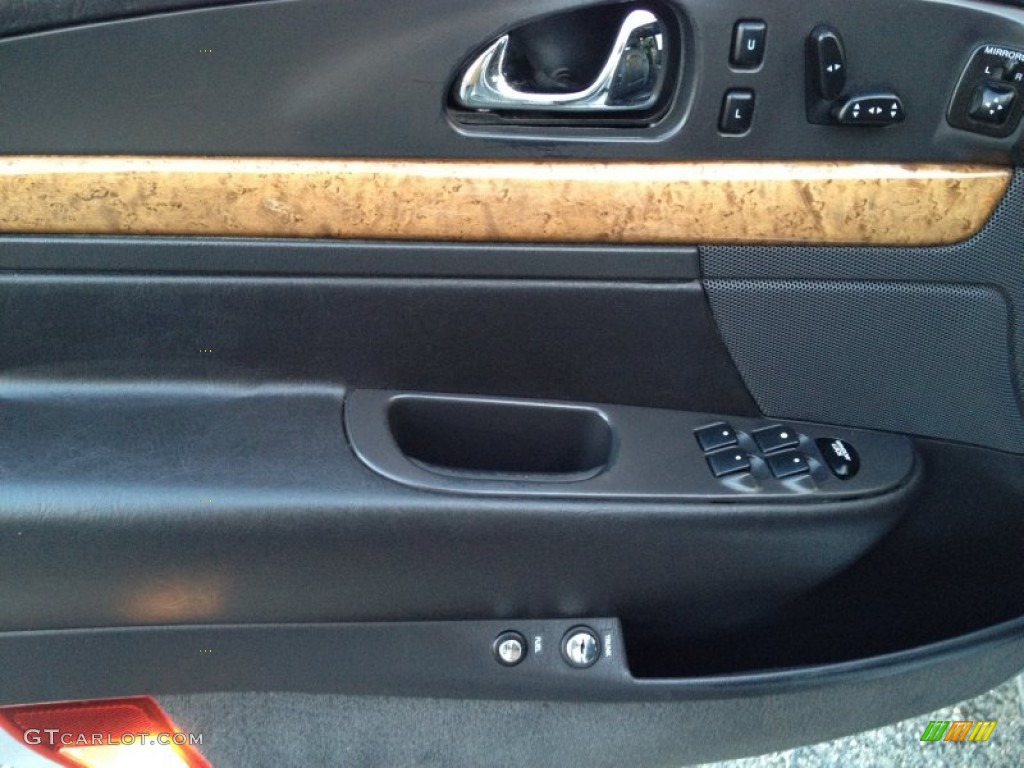 2002 Lincoln Continental Standard Continental Model Deep Charcoal Door Panel Photo #88967644