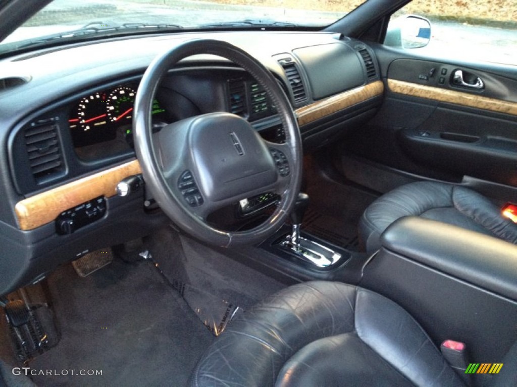 Deep Charcoal Interior 2002 Lincoln Continental Standard Continental Model Photo #88967668
