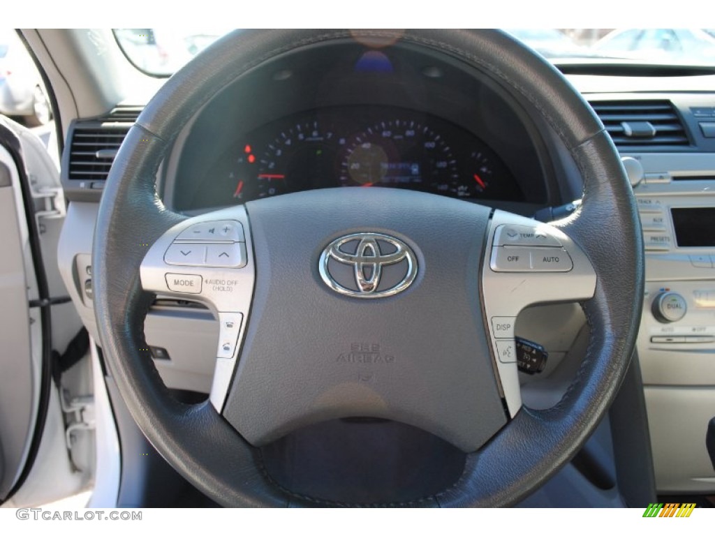 2011 Camry XLE - Super White / Ash photo #12