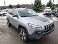 Front 3/4 View of 2014 Cherokee Trailhawk 4x4