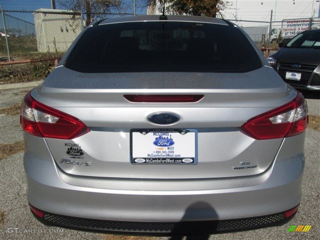 2014 Focus SE Sedan - Ingot Silver / Medium Light Stone photo #4